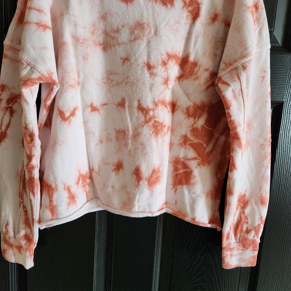 ELAN Cropped Tie Dye Pullover Sweatshirt Orange Cream Raw Hem Medium - Picture 2 of 15